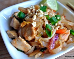 Pad Thai - Around the World in 30 Dishes - talkinginallcaps.com