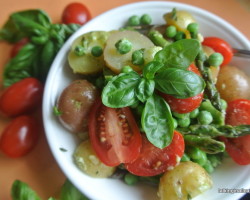 Pesto Potato Salad – Little Potato Company Pesto Potato Salad - Little Potato Company - talkiginallcaps.com