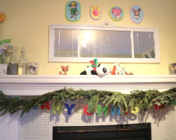 An Average Mom’s Christmas House Tour messy xmas mantel - talkinginallcaps.com