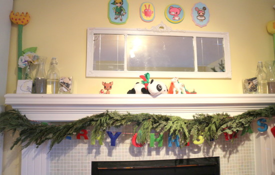 An Average Mom’s Christmas House Tour messy xmas mantel - talkinginallcaps.com