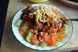 Healthy Taco Salad - talkinginallcaps.com